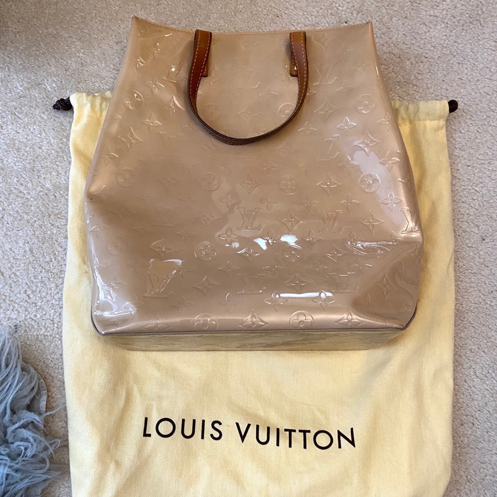 Louis Vuitton Vernis Reade MM Tote Hand Bag